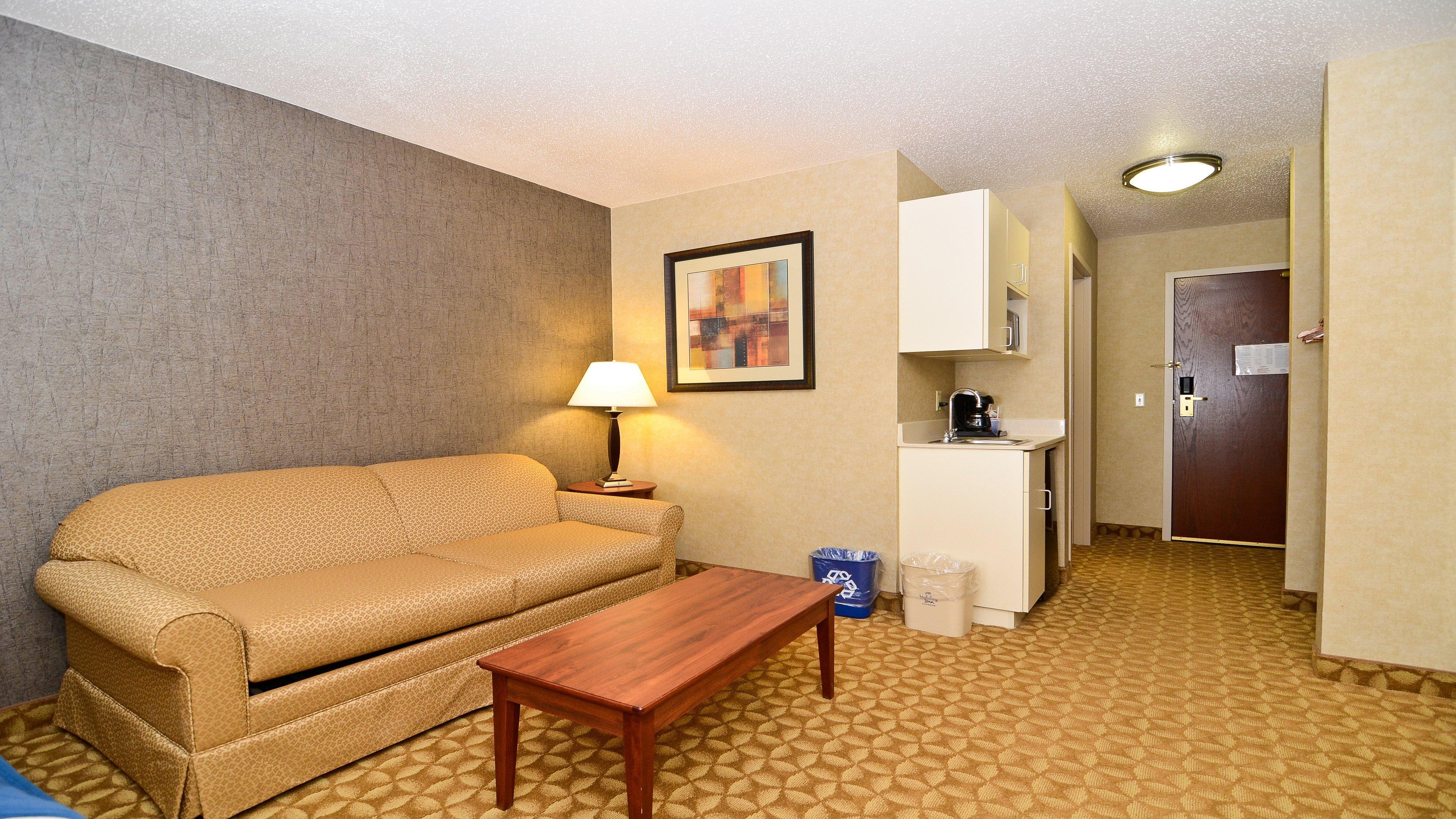 Holiday Inn Express Hotel & Suites Fort Atkinson By Ihg Exteriör bild