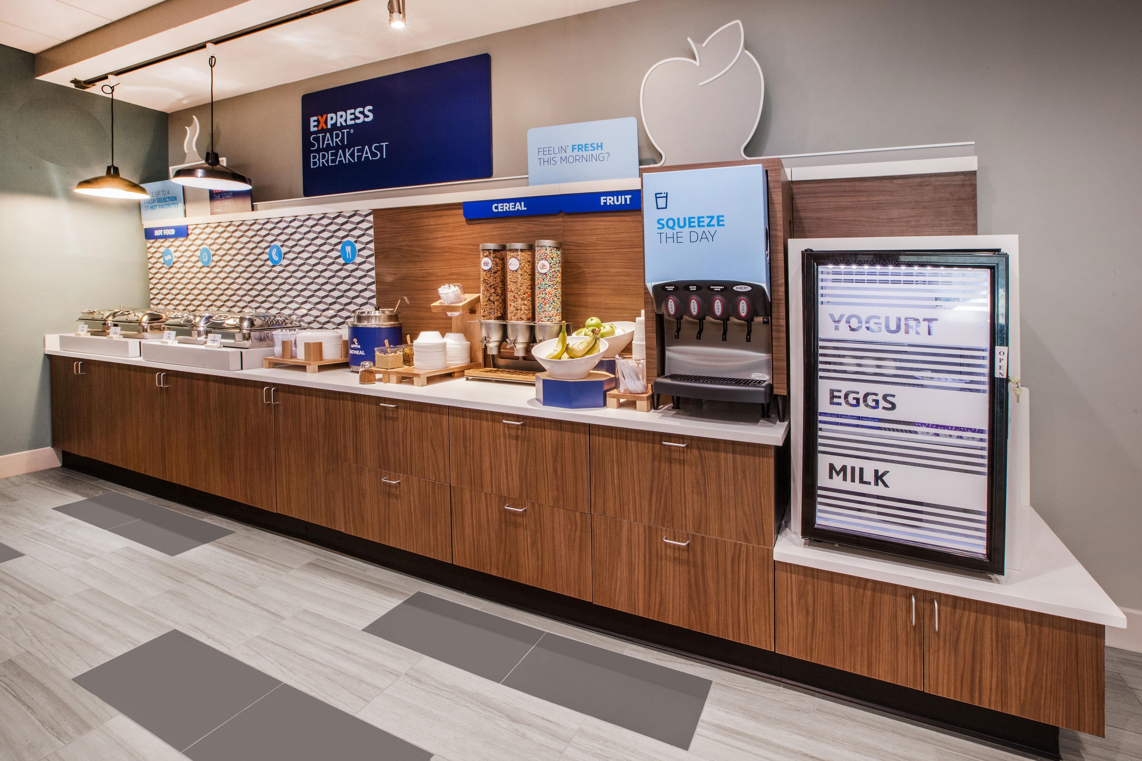 Holiday Inn Express Hotel & Suites Fort Atkinson By Ihg Exteriör bild