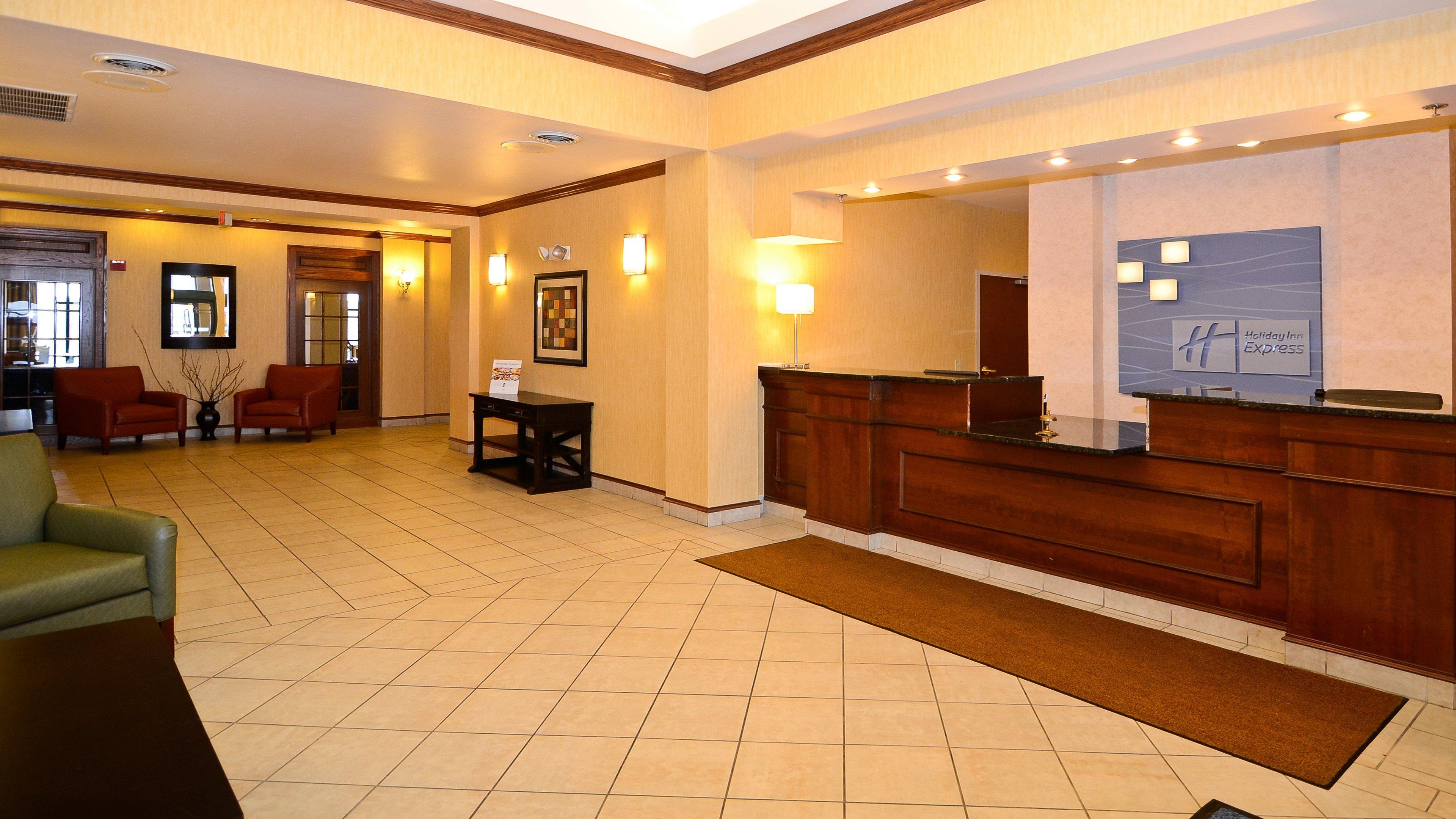 Holiday Inn Express Hotel & Suites Fort Atkinson By Ihg Exteriör bild